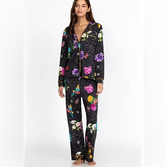 Johnny Was Other - Johnny Was Butterfly Hummingbird Pajama Set Size M